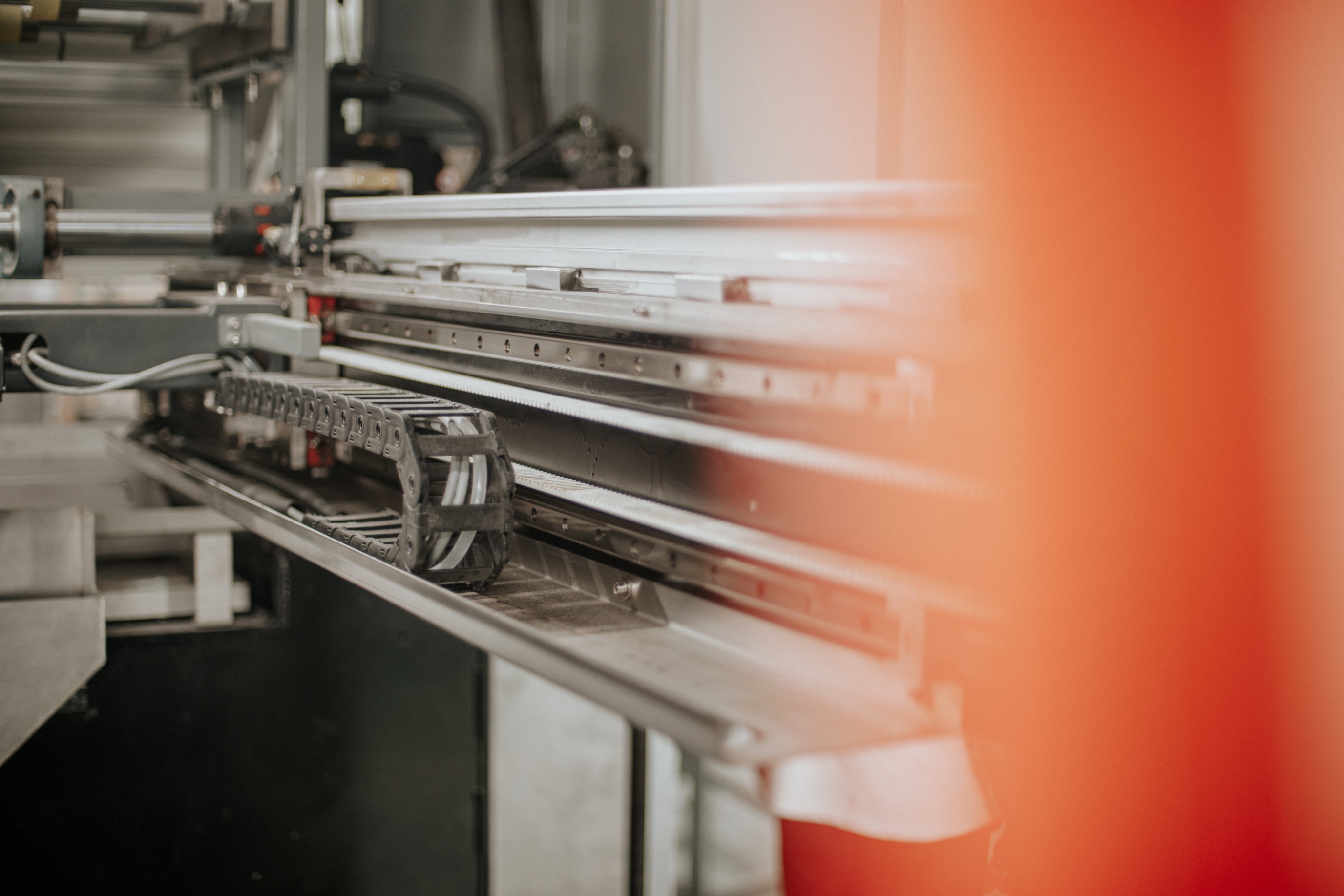 金屬3D打印機(jī)：改變制造業(yè)的"黑科技"到底有多強(qiáng)？